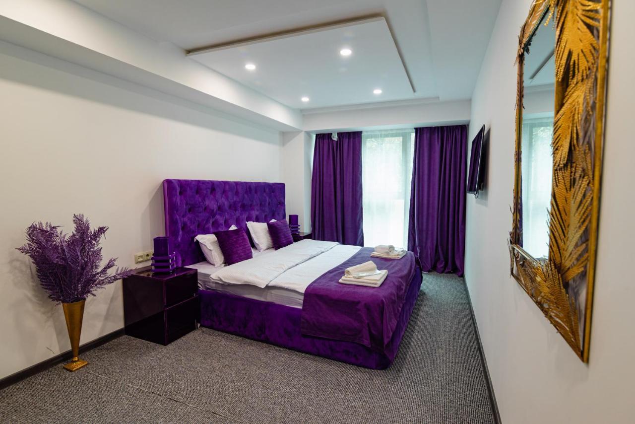 Royal Plaza Hotel Tbilisi Exterior photo
